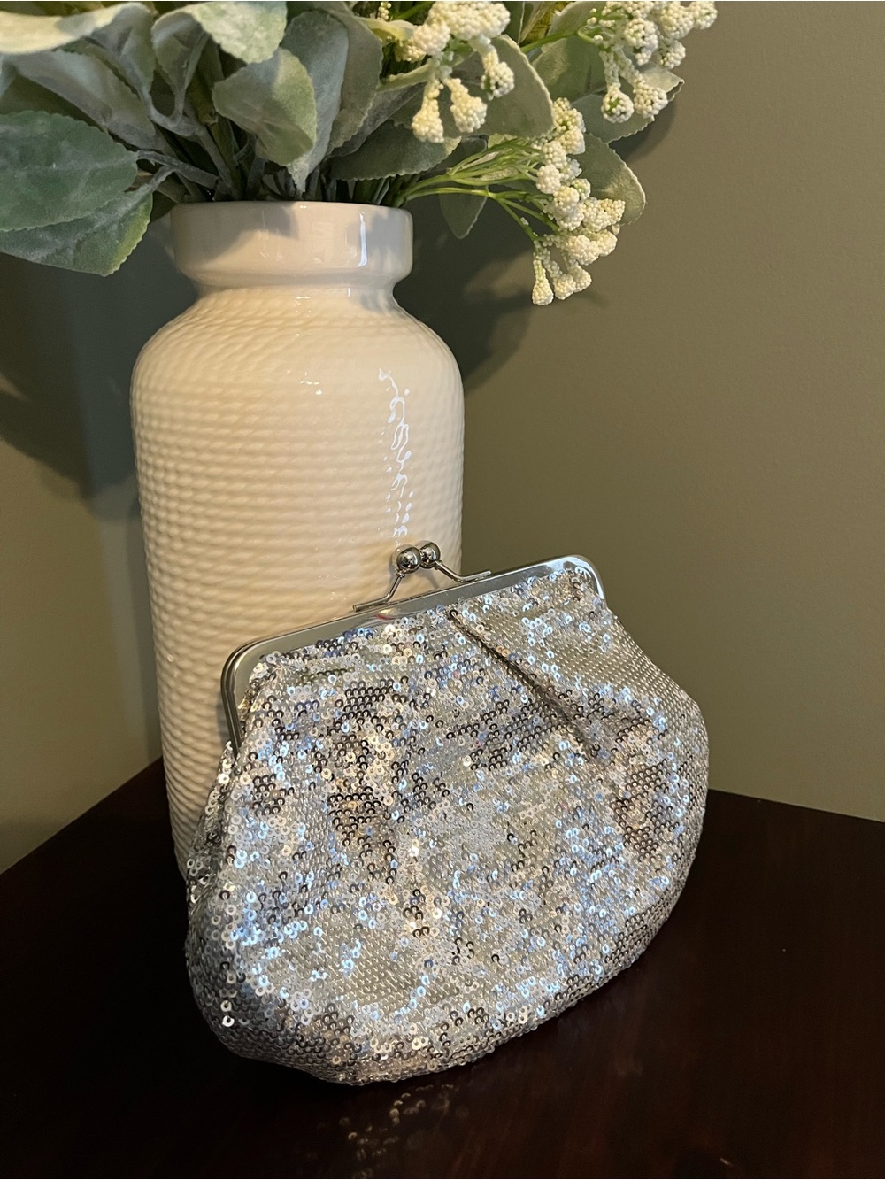 Silver Sequin Kiss-Lock Clutch Bag